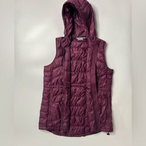 Athleta Women's XL Burgundy Down Vest